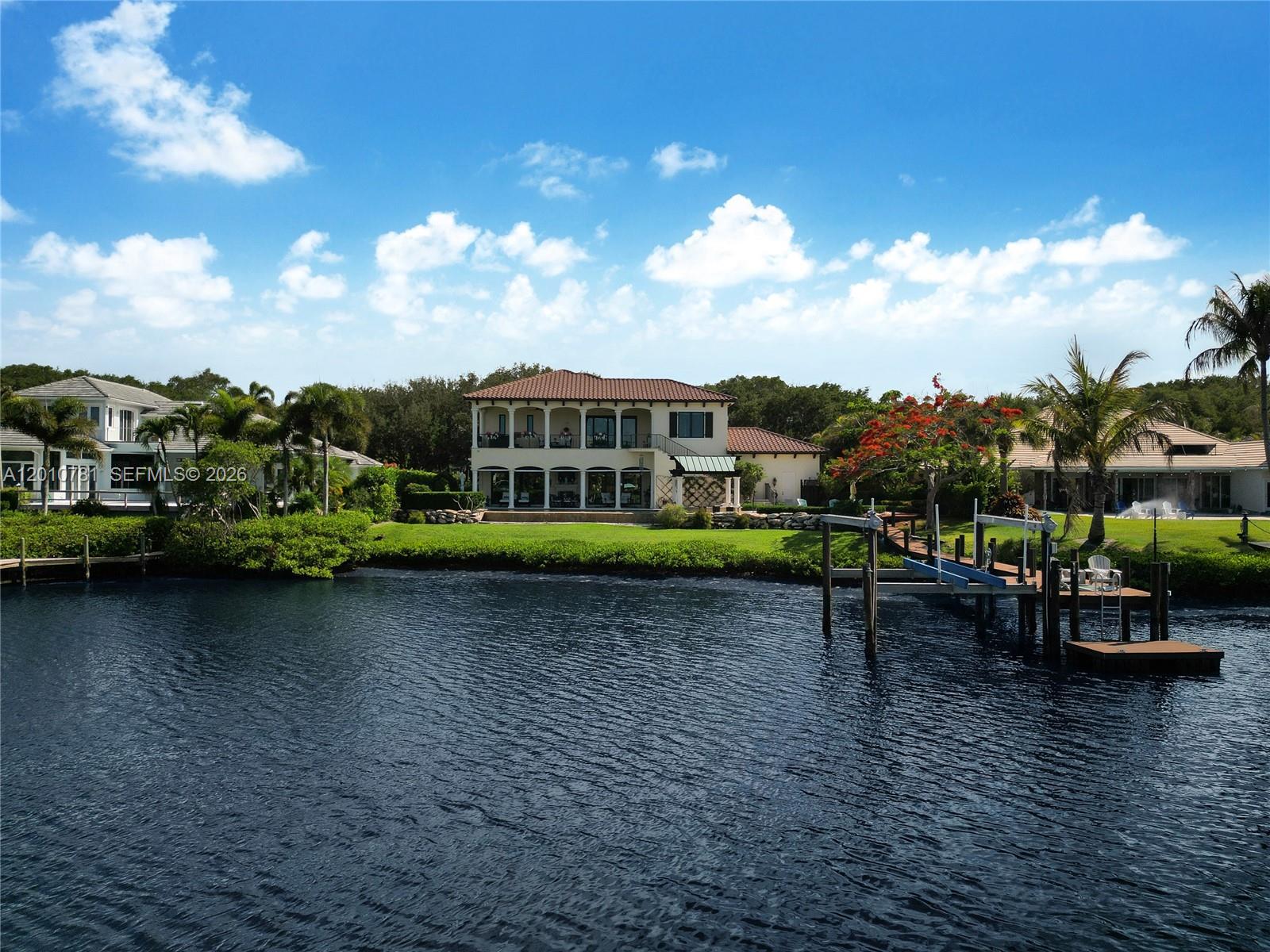 HERITAGE OAKS - Residential