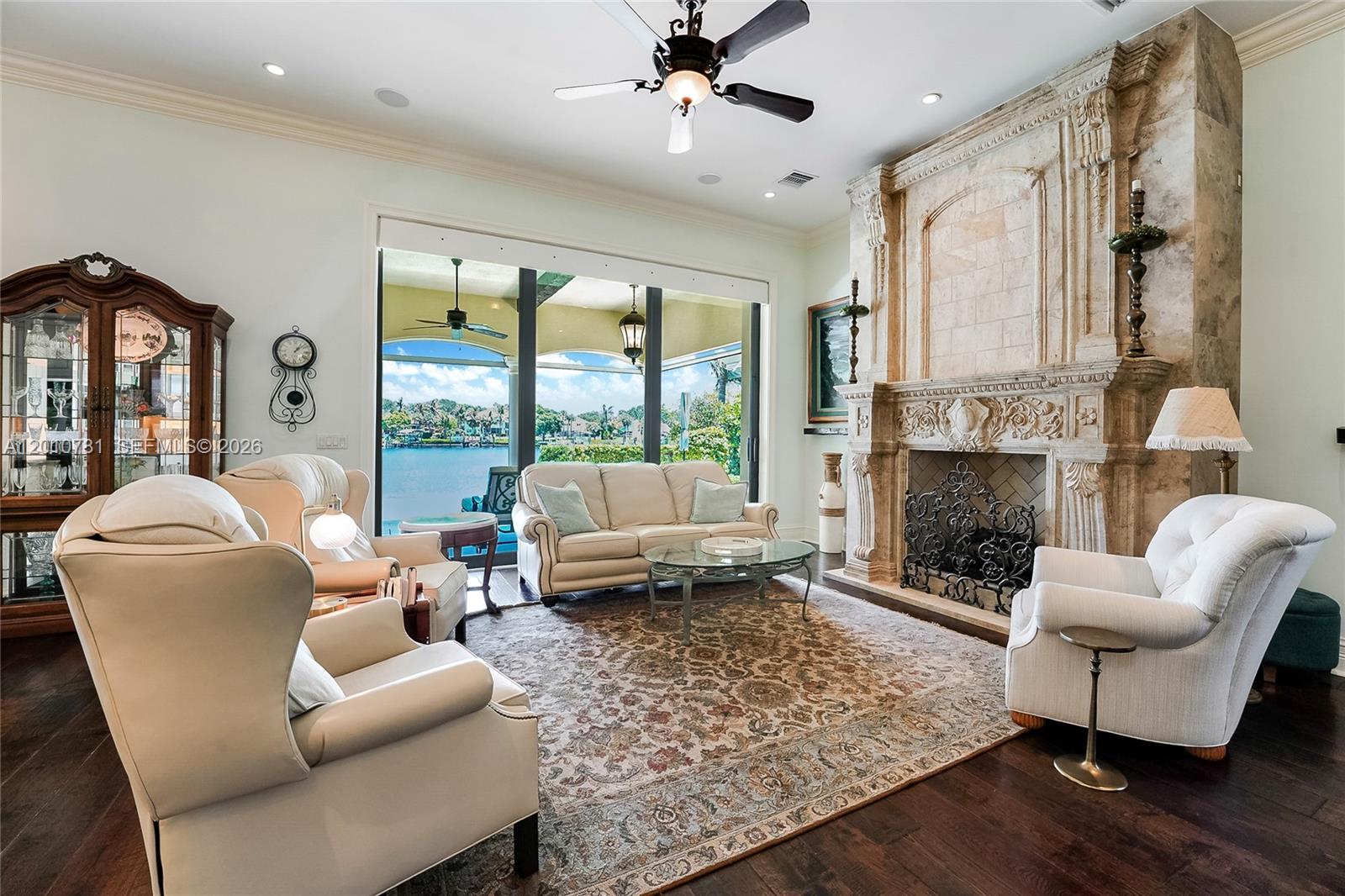HERITAGE OAKS - Residential