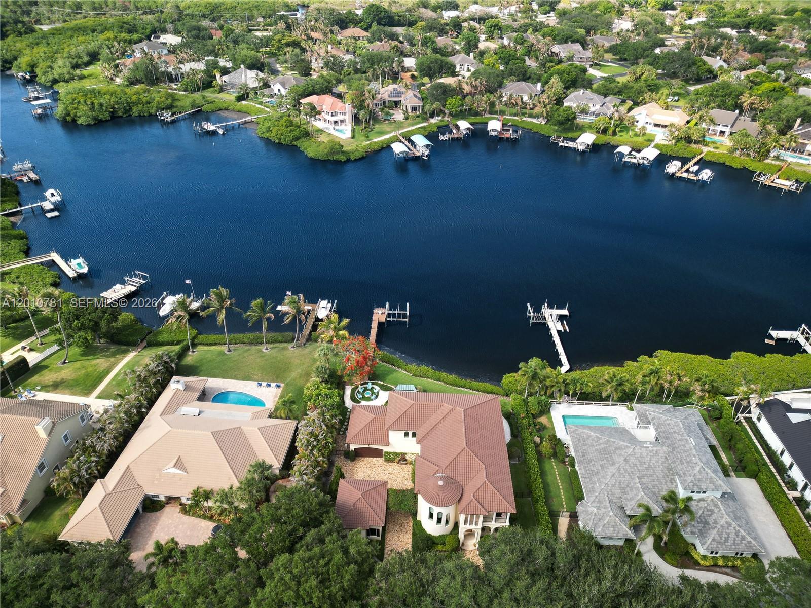 HERITAGE OAKS - Residential