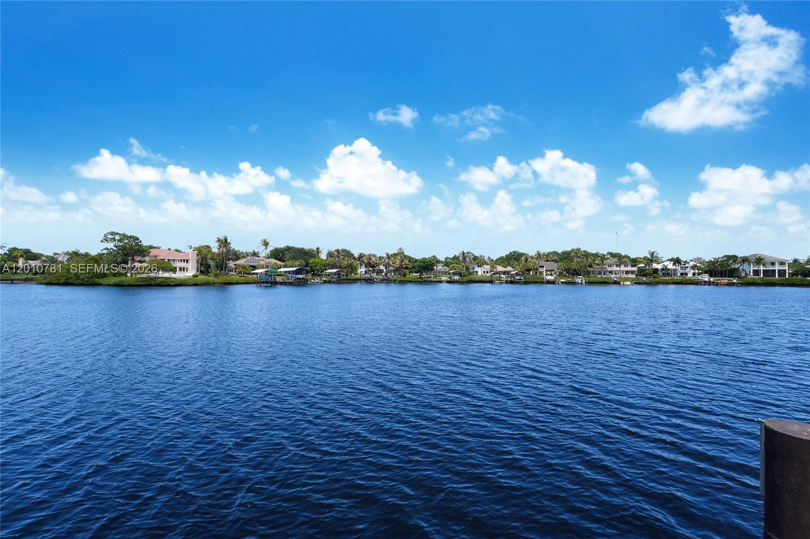 HERITAGE OAKS - Residential