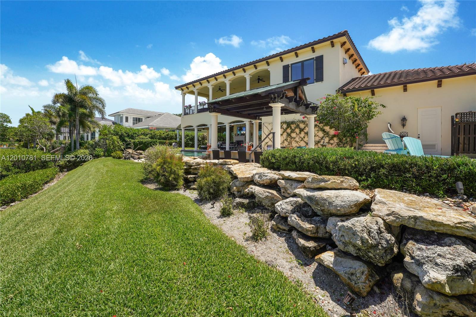 HERITAGE OAKS - Residential