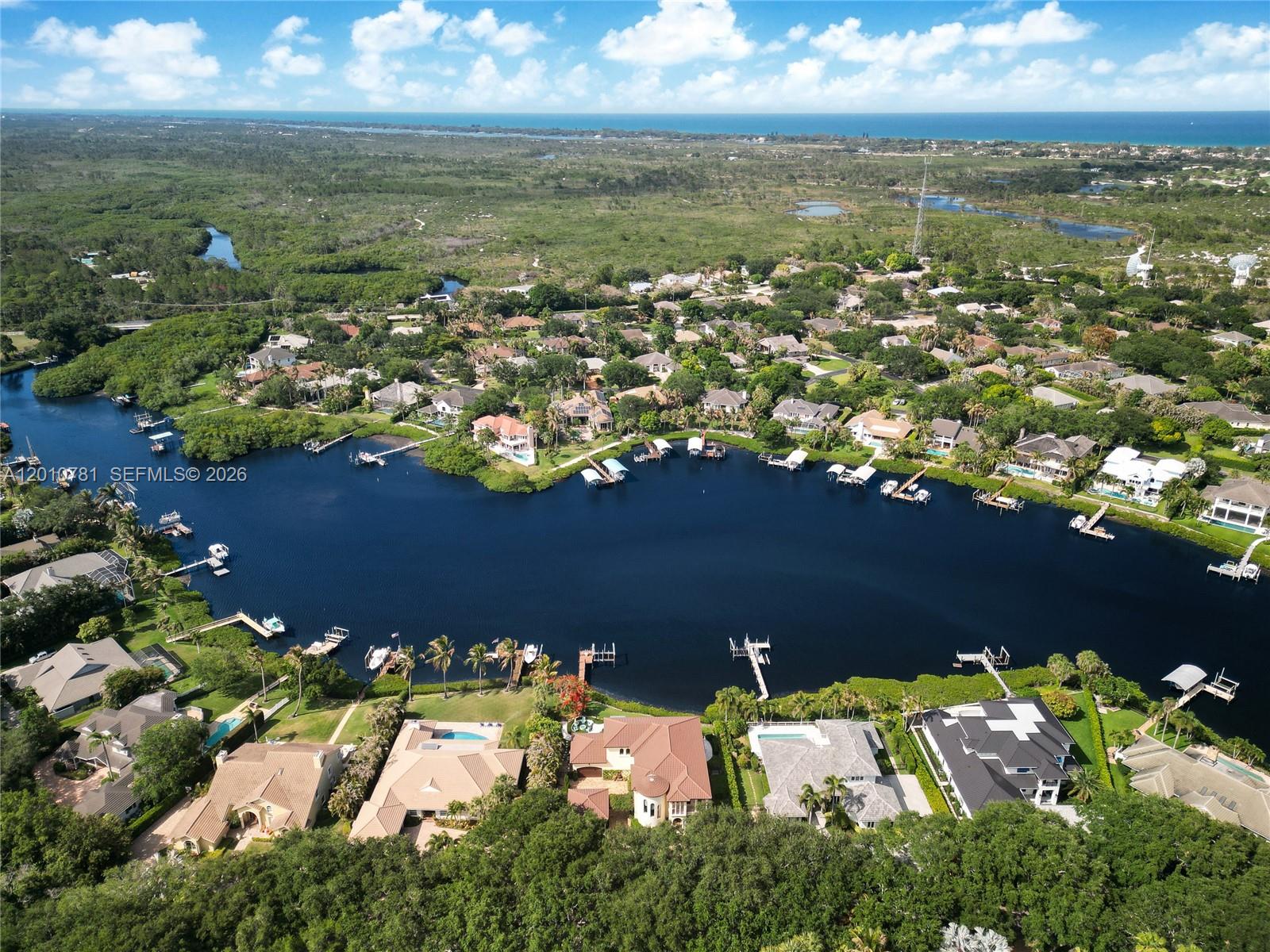 HERITAGE OAKS - Residential