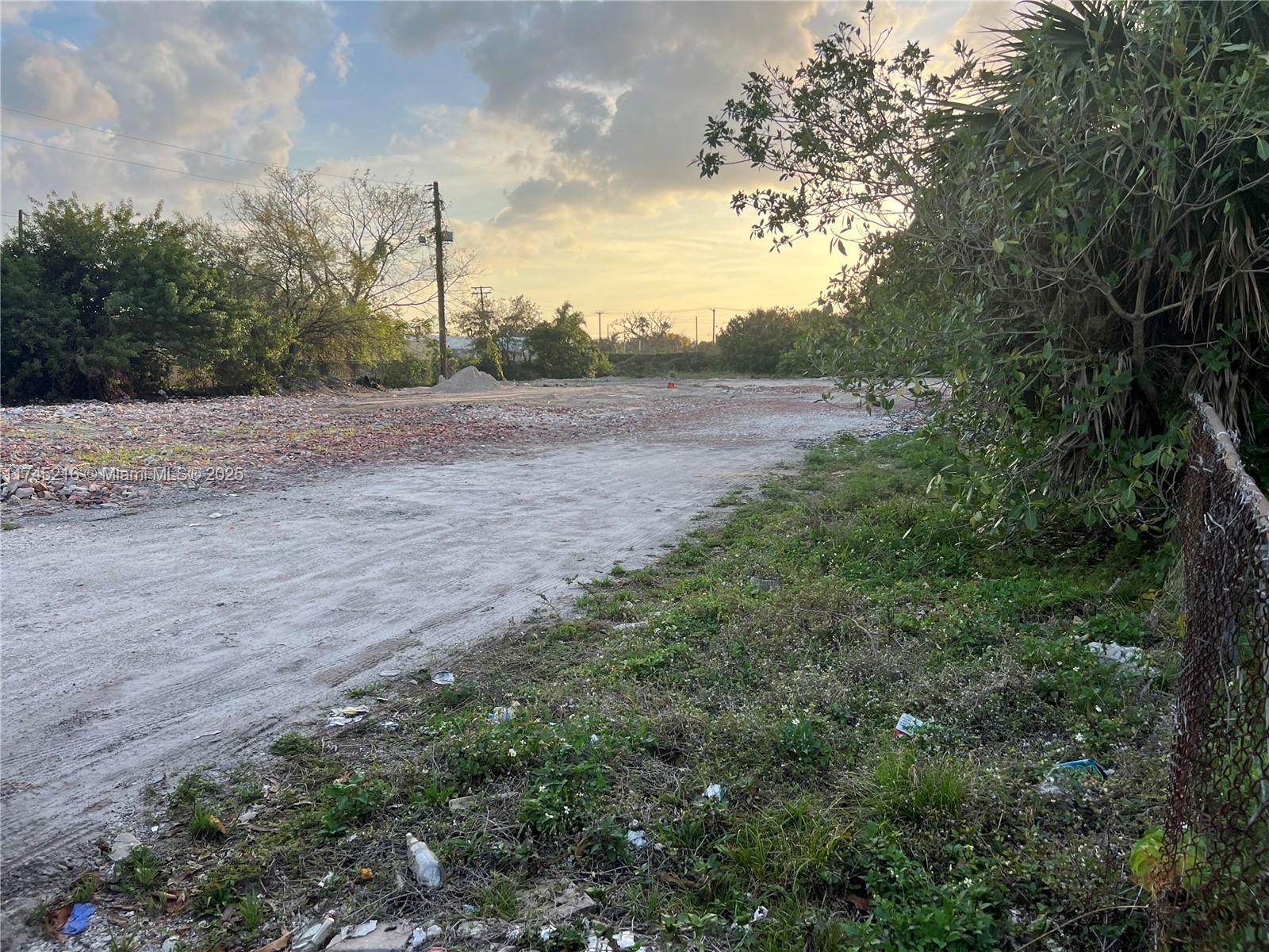 The subject property consists of two parcels with a combined 74,856 SF or 1.72 acres. The lot is just north of Broward Blvd, and south of Sunrise Blvd on the west side of 31st Av. The property is located in RS-4A Residential Annexed Zoning, which allows residential as well as mixed use developments. This is a prime location to build single family or townhouse project. Adjacent to Commercial Zoning with a path for a community facility. Excellent opportunity to build in a rapidly developing Opportunity-Zone. Minutes from the beach and downtown Fort Lauderdale.
