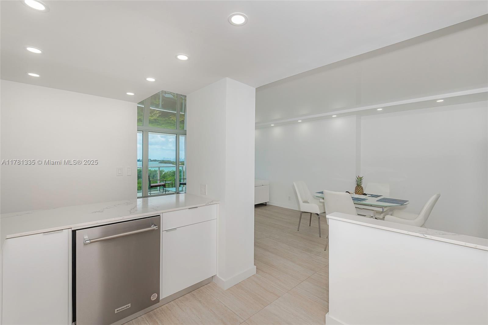 ARLEN HOUSE EAST CONDO - Residential
