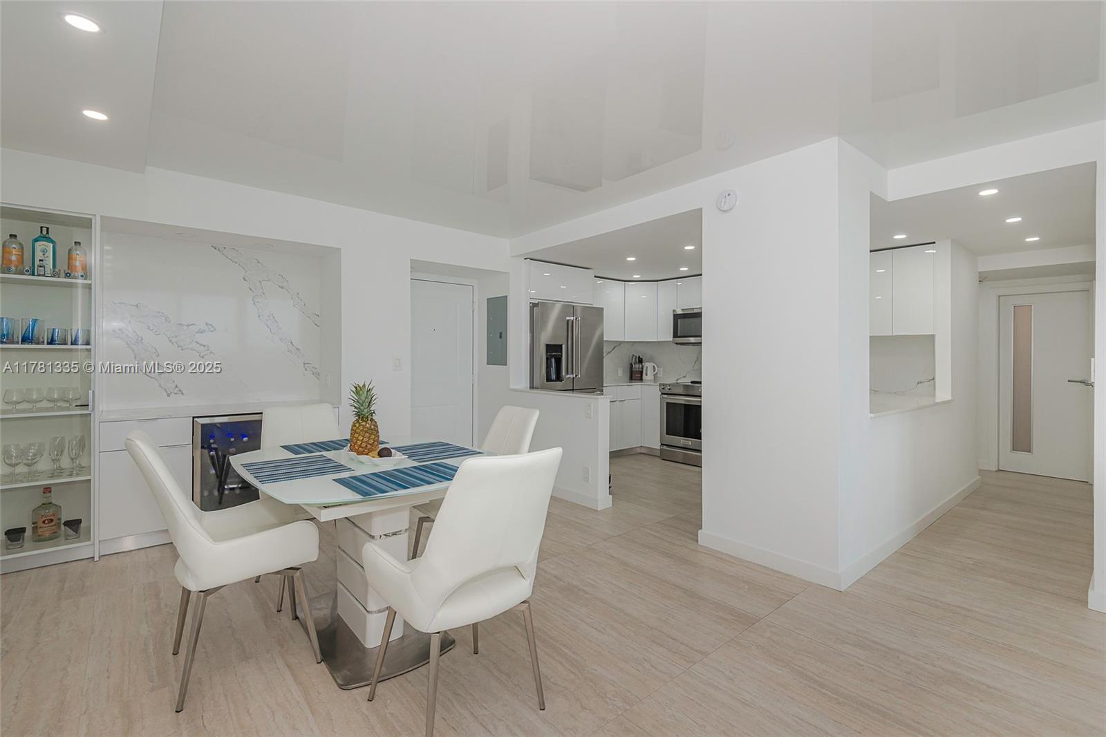 ARLEN HOUSE EAST CONDO - Residential