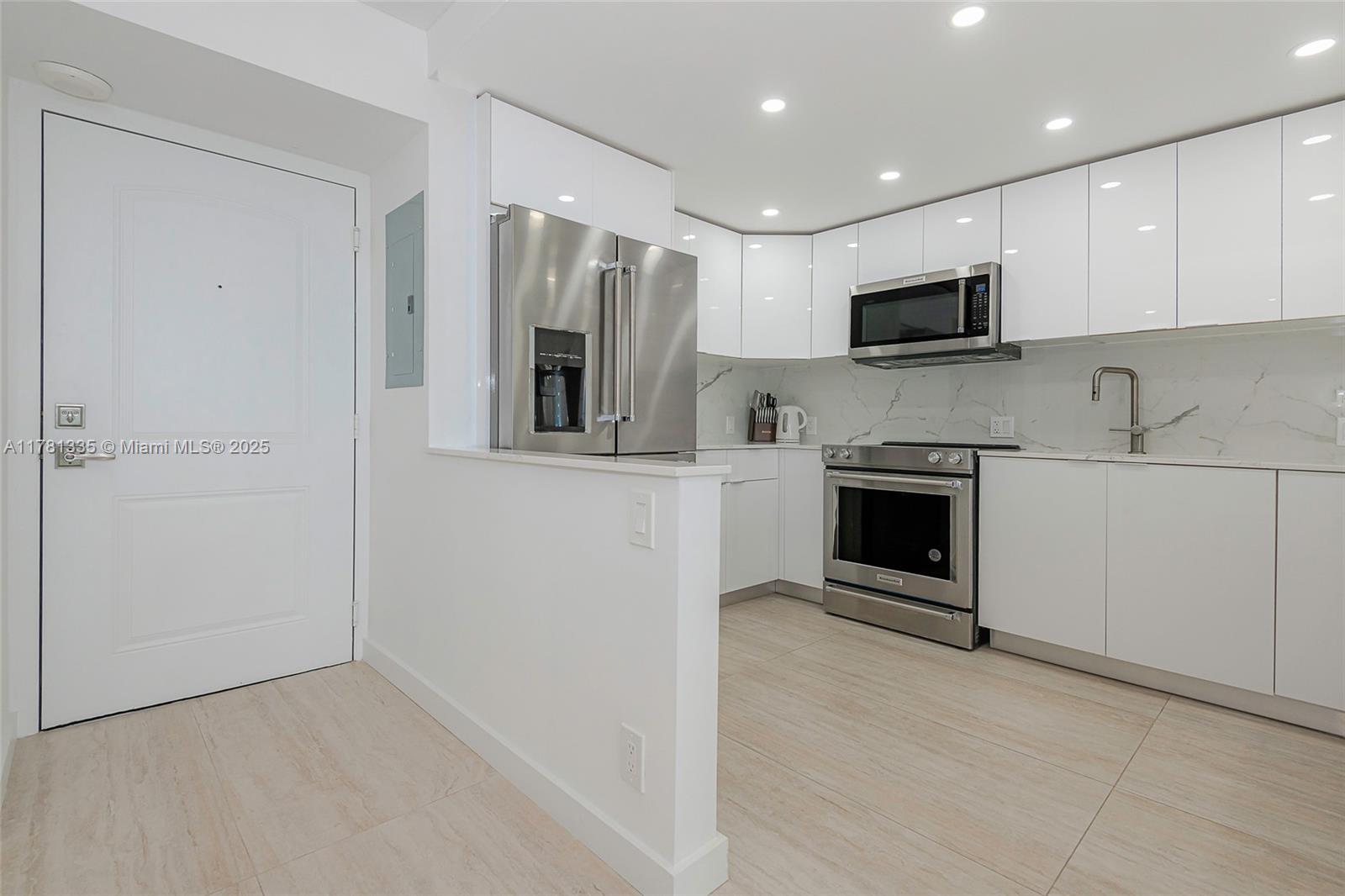 ARLEN HOUSE EAST CONDO - Residential