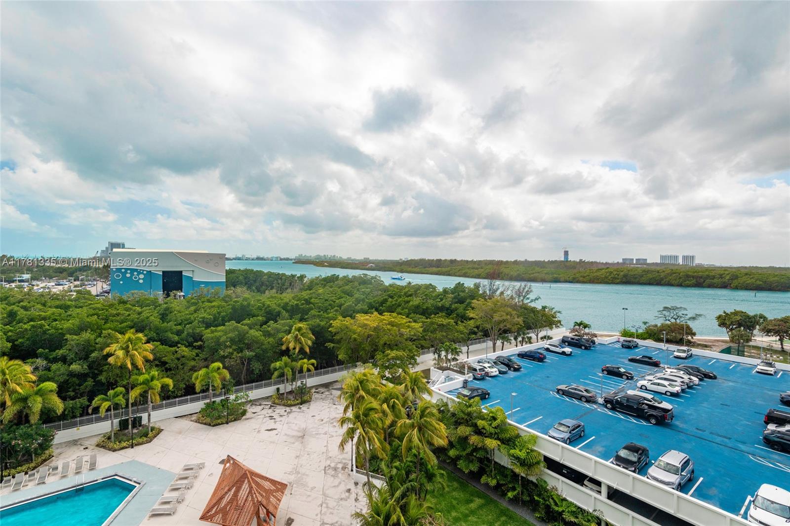 ARLEN HOUSE EAST CONDO - Residential