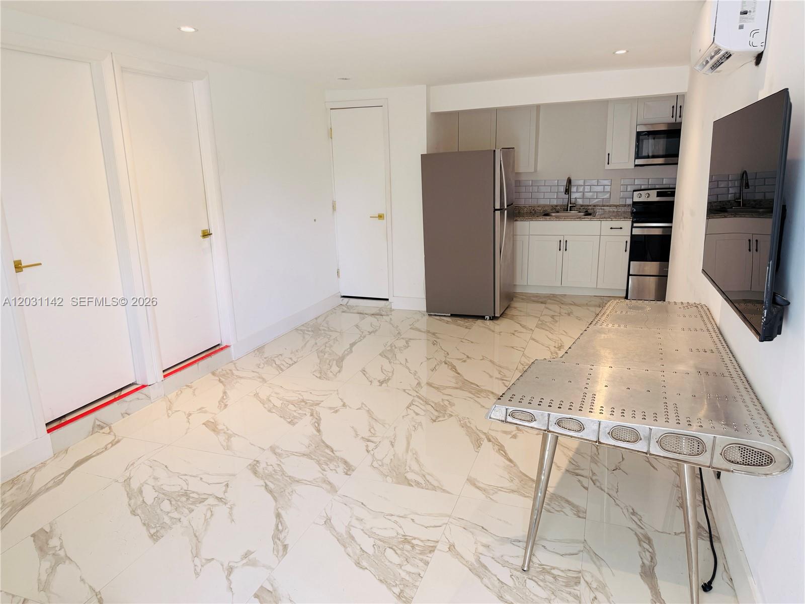 201 Calle Grande Dr 1