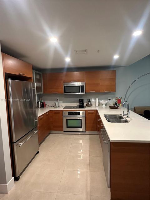3250 NE 1st Ave 818 Miami FL 33137