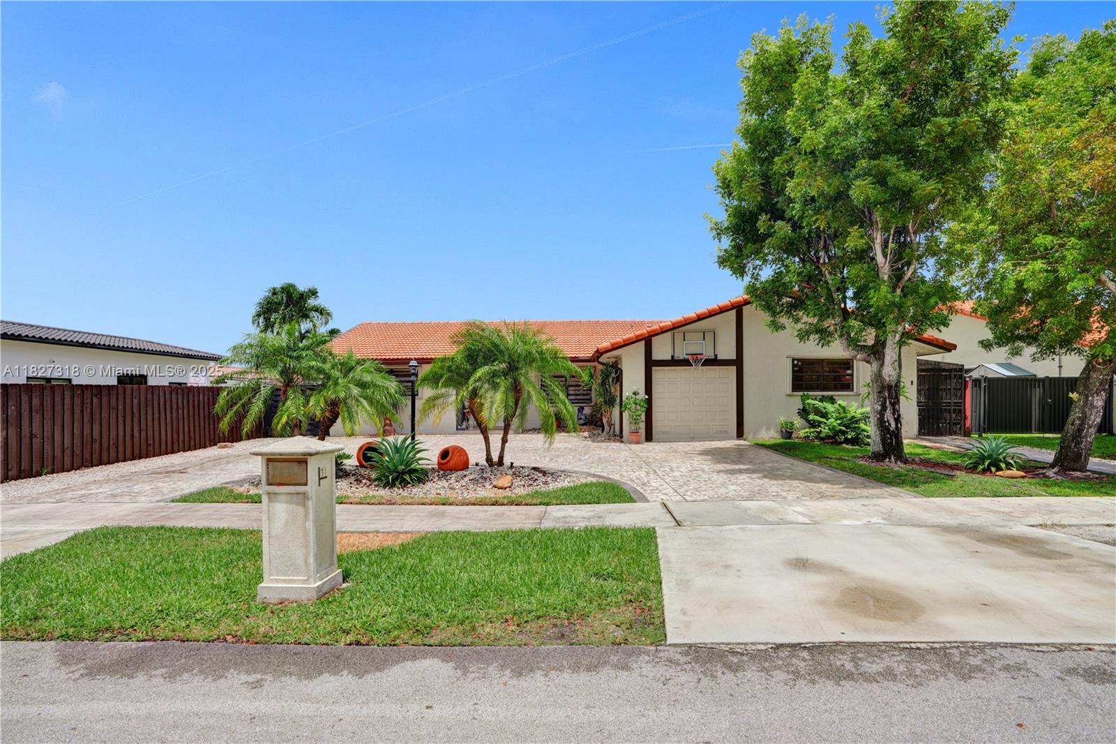 SUPERIOR HOMES SEC 1 - Residential