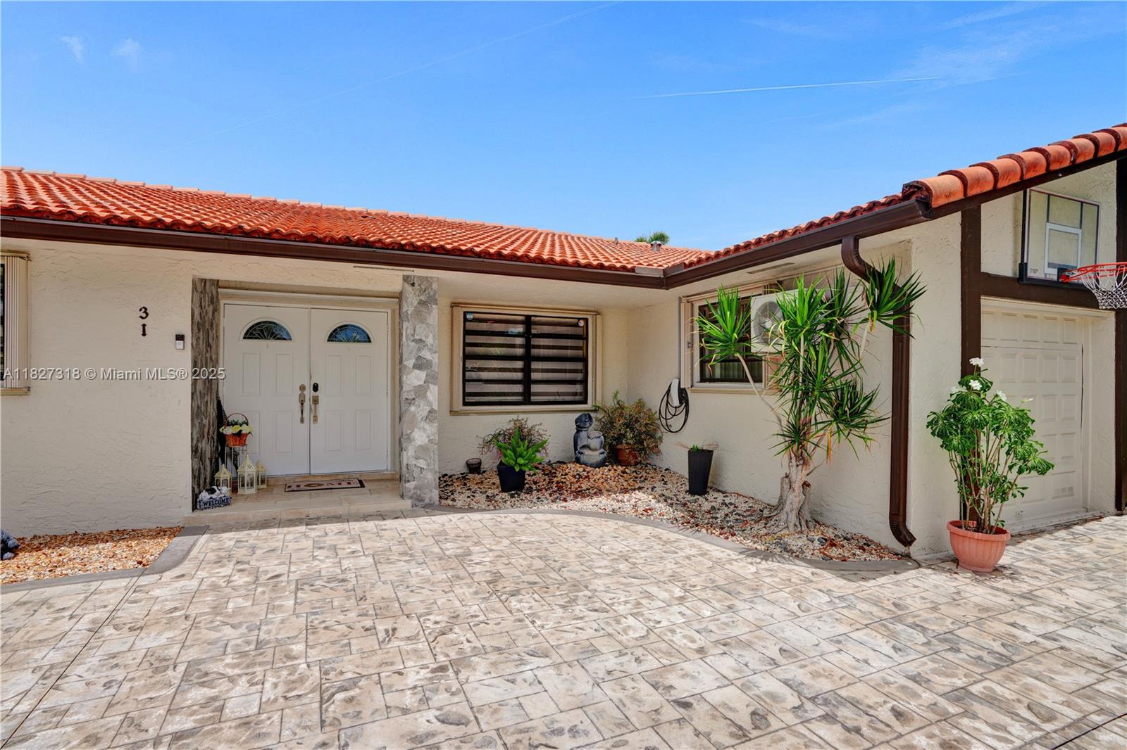 SUPERIOR HOMES SEC 1 - Residential