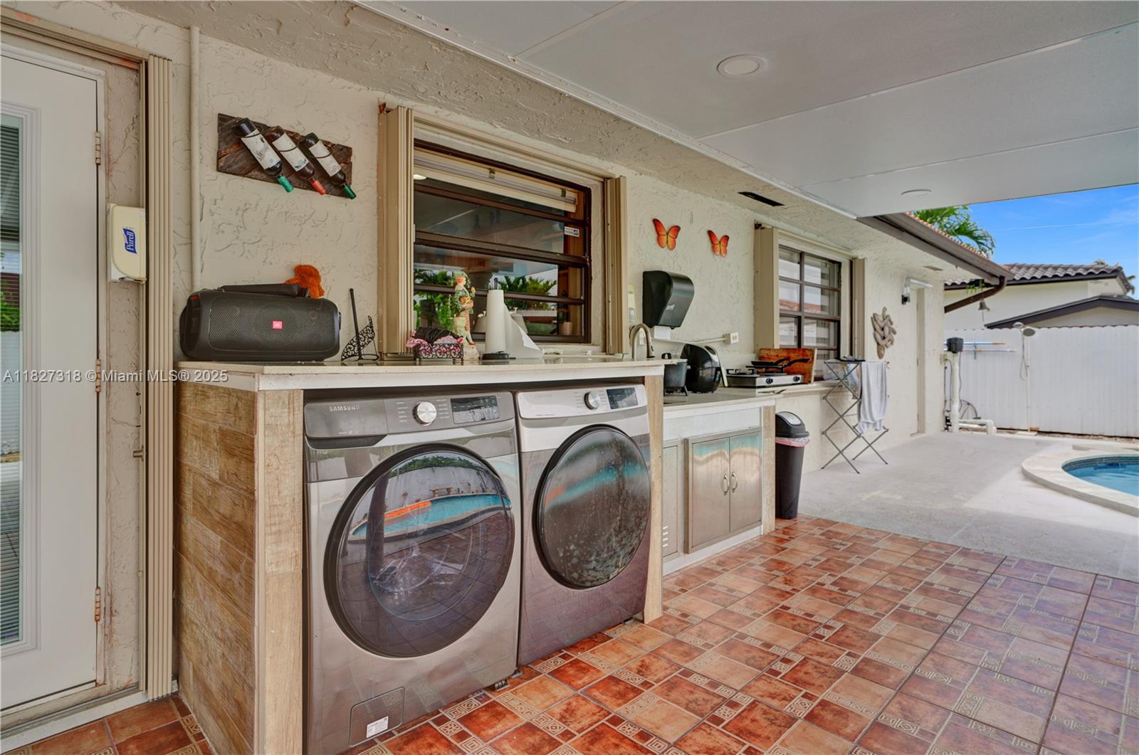 SUPERIOR HOMES SEC 1 - Residential