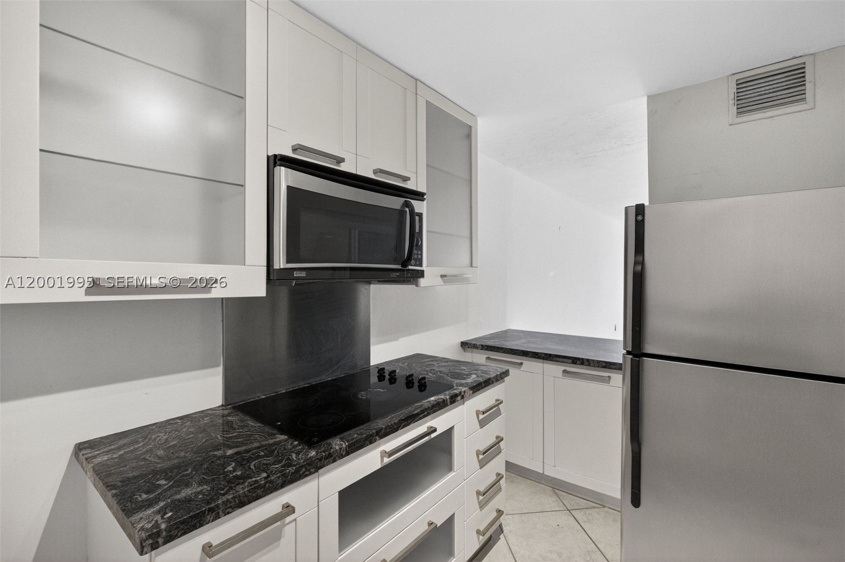 1250 Lincoln Rd 404
