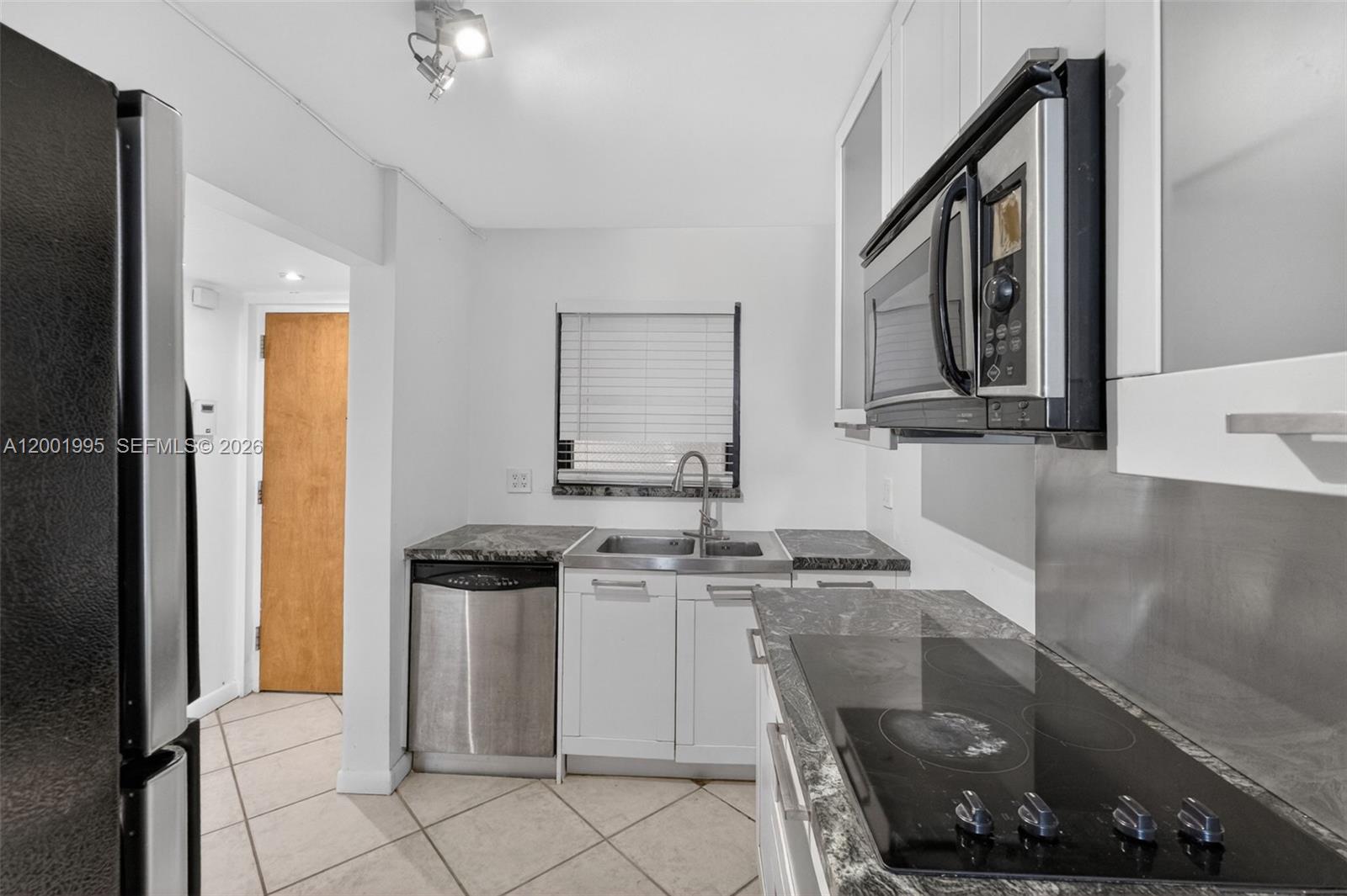 LINCOLN WEST GARDENS CONDO - Residential