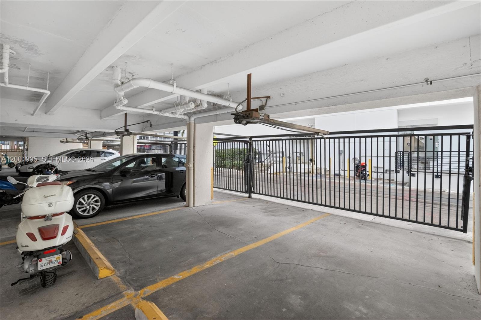 LINCOLN WEST GARDENS CONDO - Residential