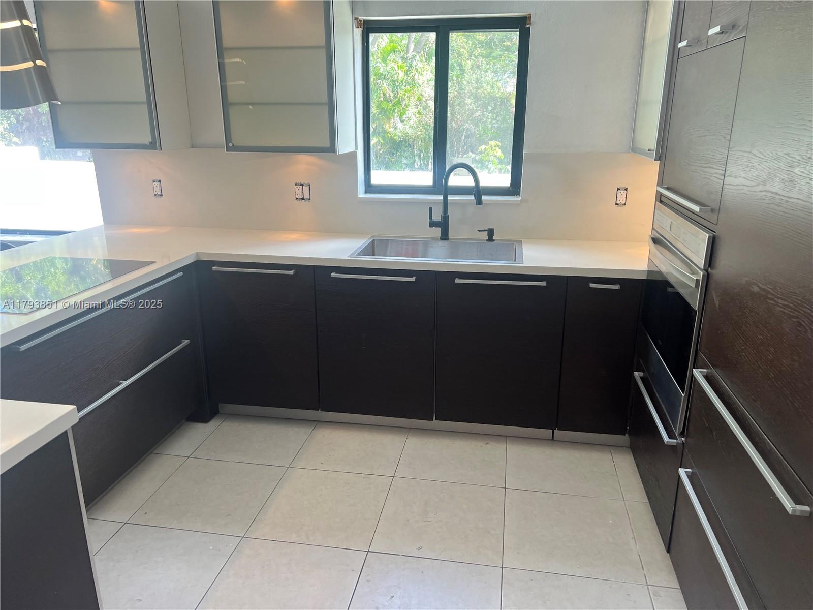 3033 SW 16th Ter 0
