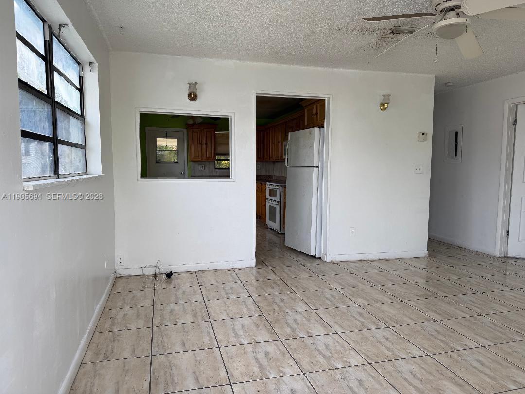 EVERGLADES SUGAR & LAND C - Residential