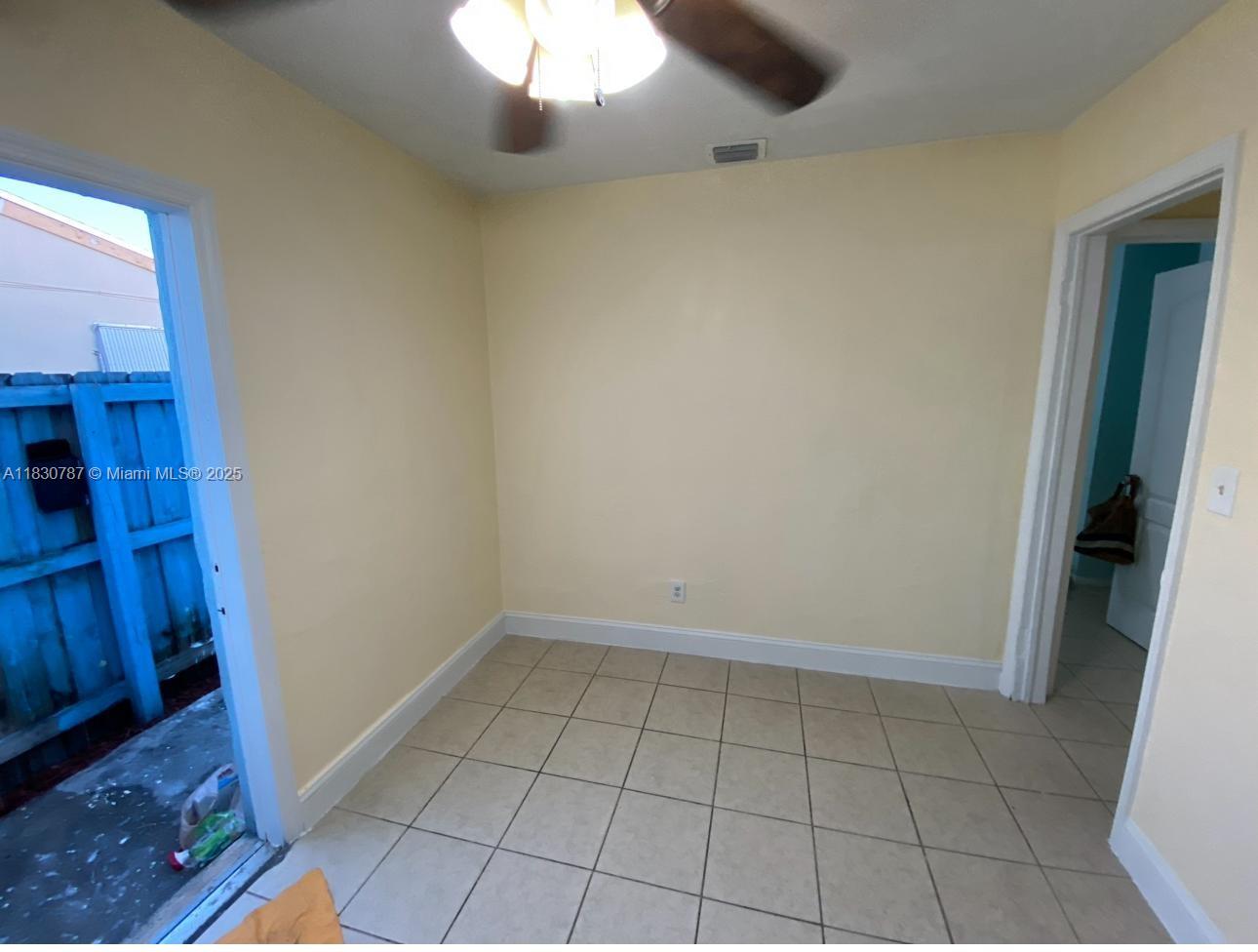 6433 SW 22nd St, Miramar, FL, 33023/$450,000 2 6433 SW 22nd St