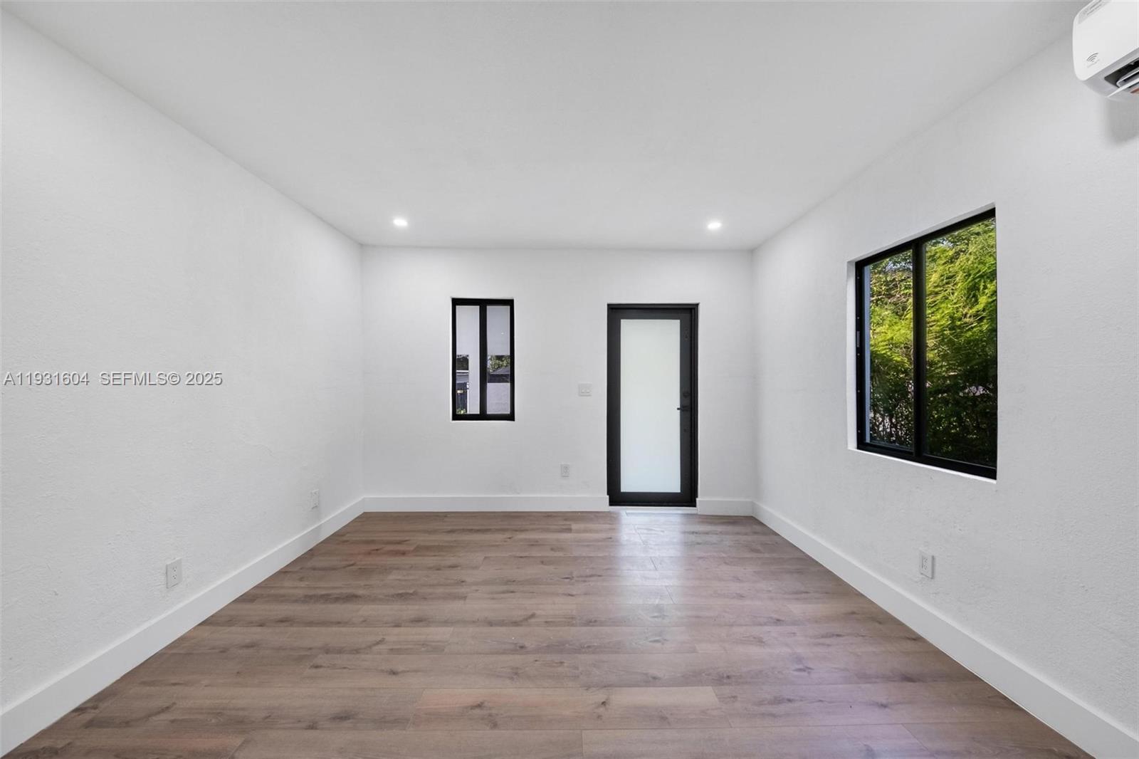 7TH AVENUE HIGHLANDS - Residential Income