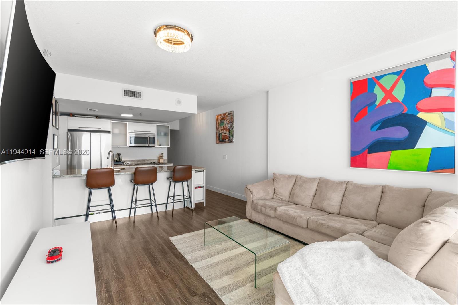 LATITUDE ON THE RIVER CON - Residential