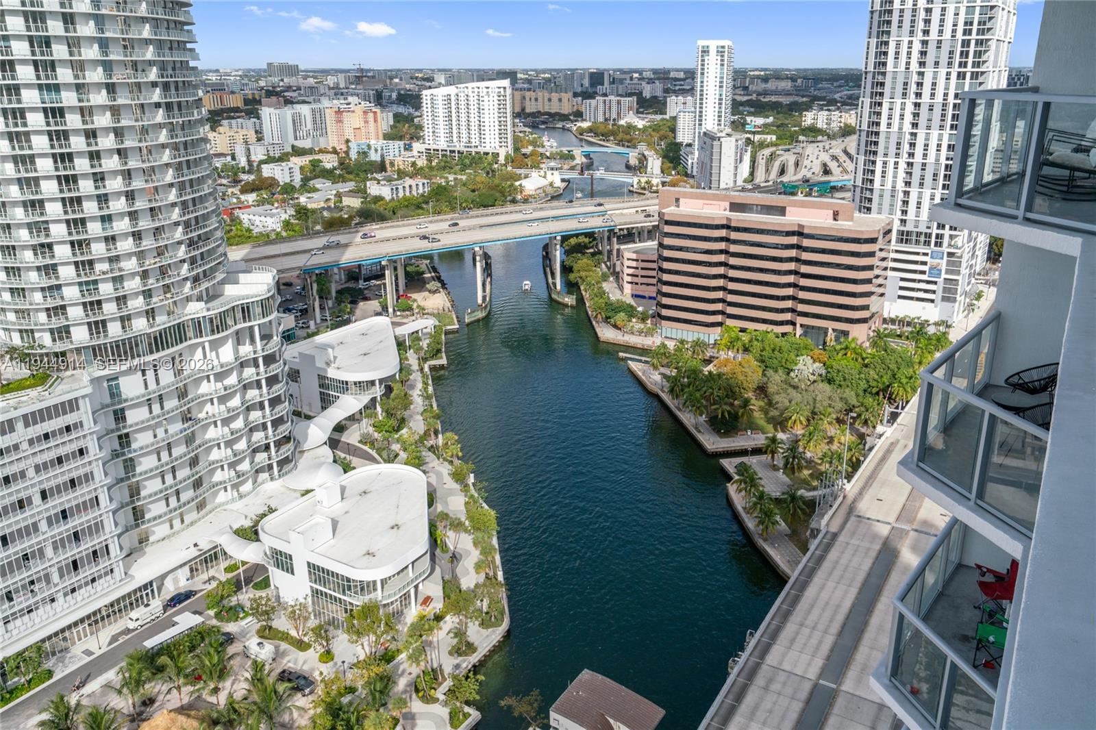 LATITUDE ON THE RIVER CON - Residential