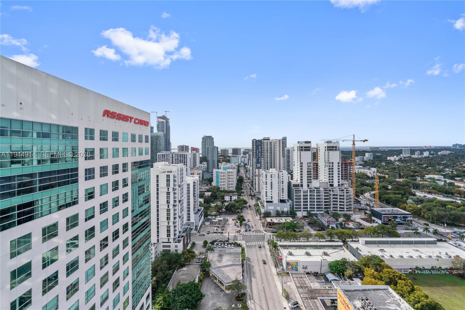 LATITUDE ON THE RIVER CON - Residential