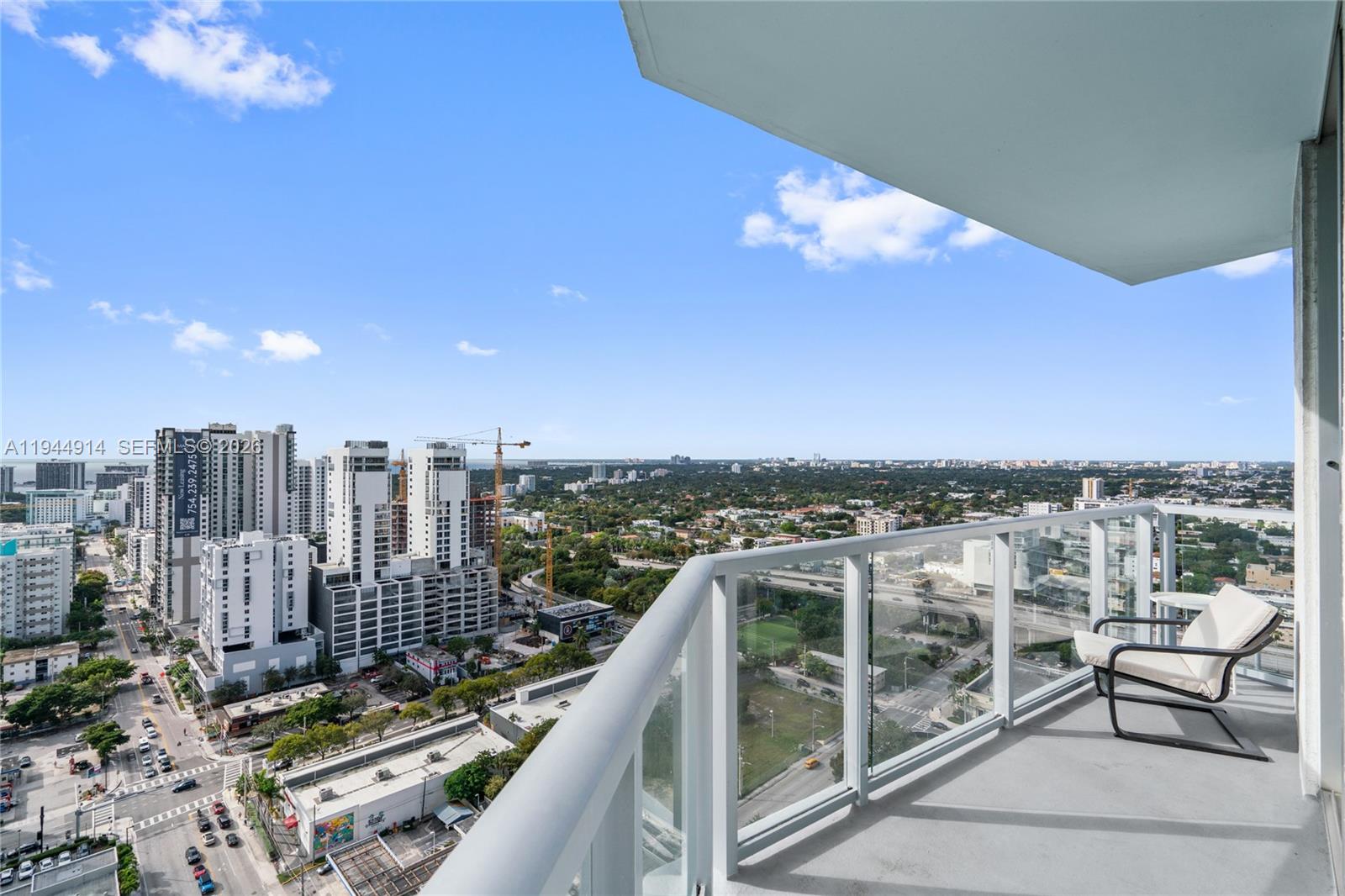 LATITUDE ON THE RIVER CON - Residential