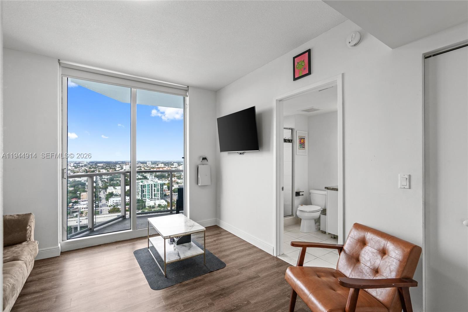 LATITUDE ON THE RIVER CON - Residential