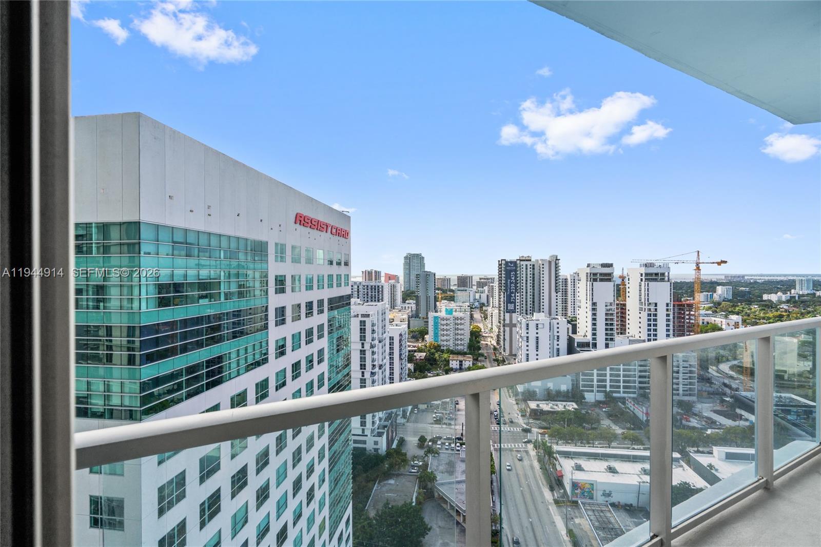 LATITUDE ON THE RIVER CON - Residential