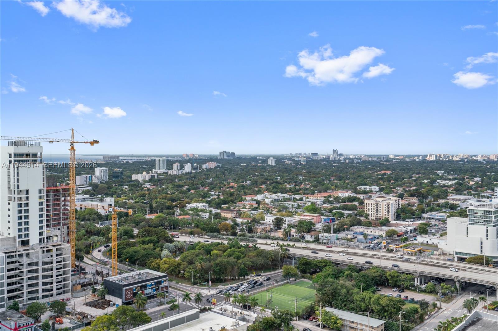 LATITUDE ON THE RIVER CON - Residential