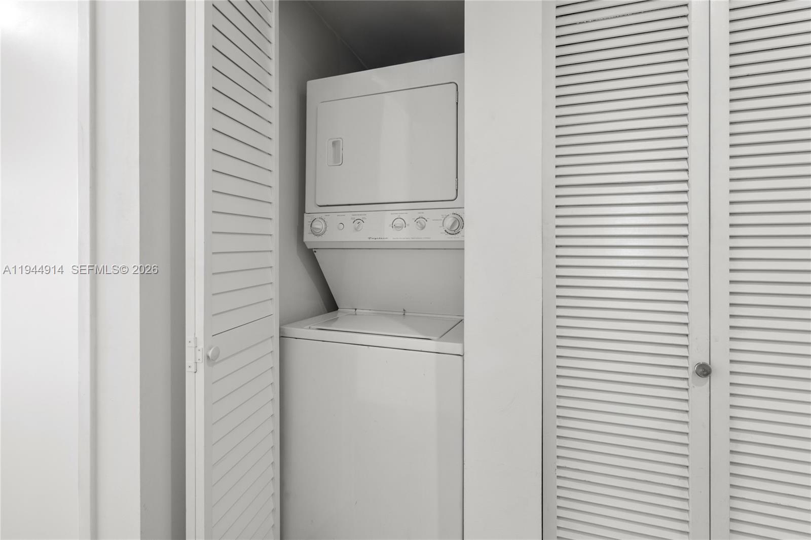 LATITUDE ON THE RIVER CON - Residential