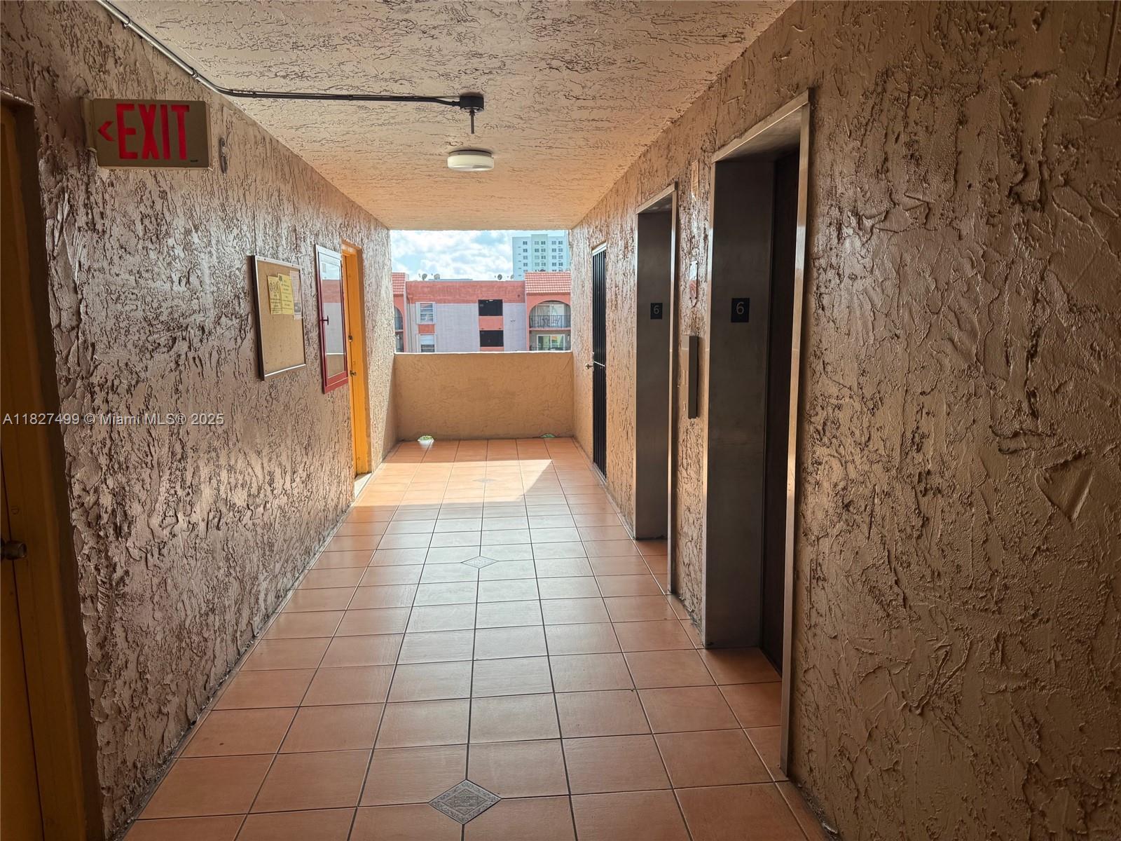 EL CID CONDO - Residential