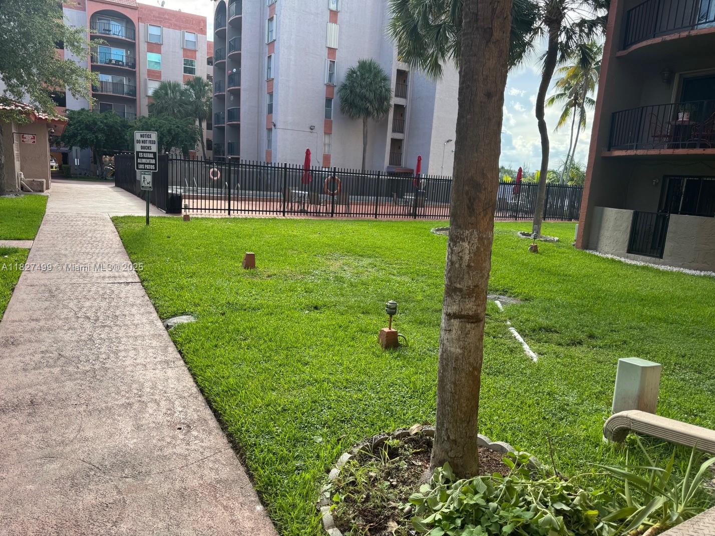 EL CID CONDO - Residential