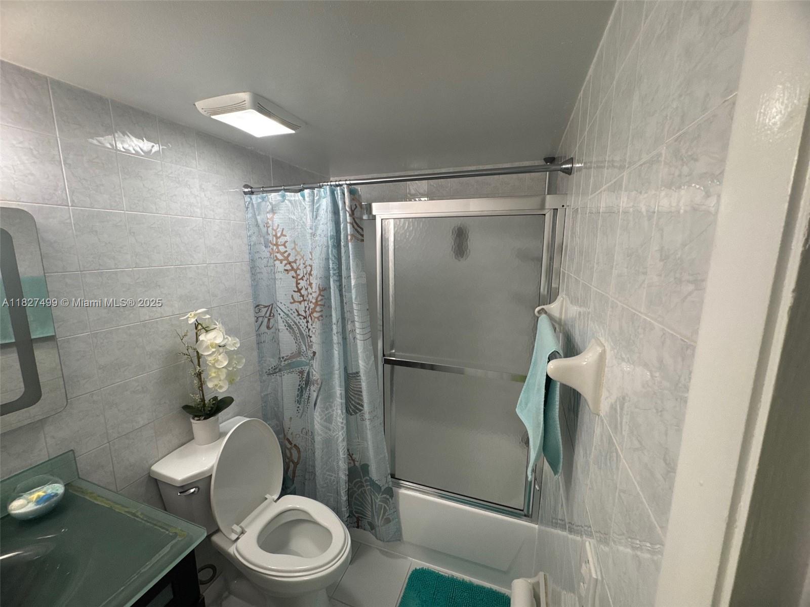 EL CID CONDO - Residential