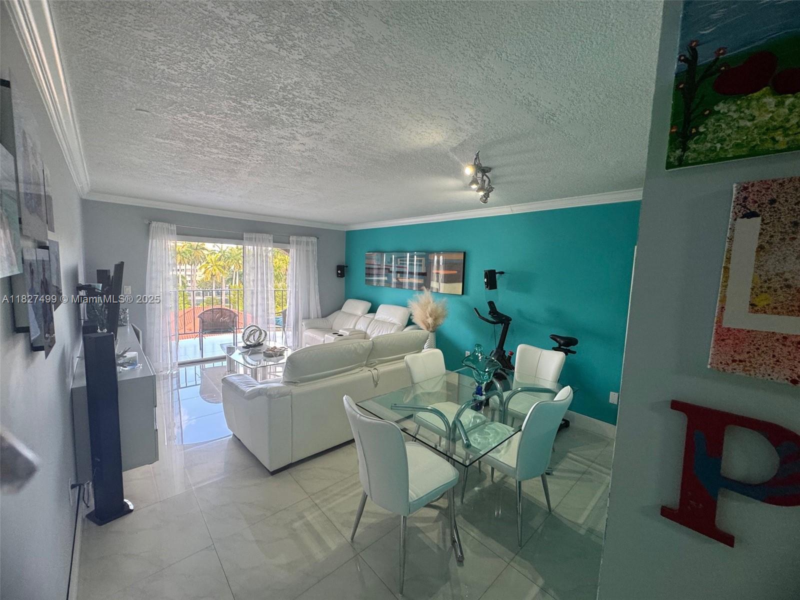 EL CID CONDO - Residential