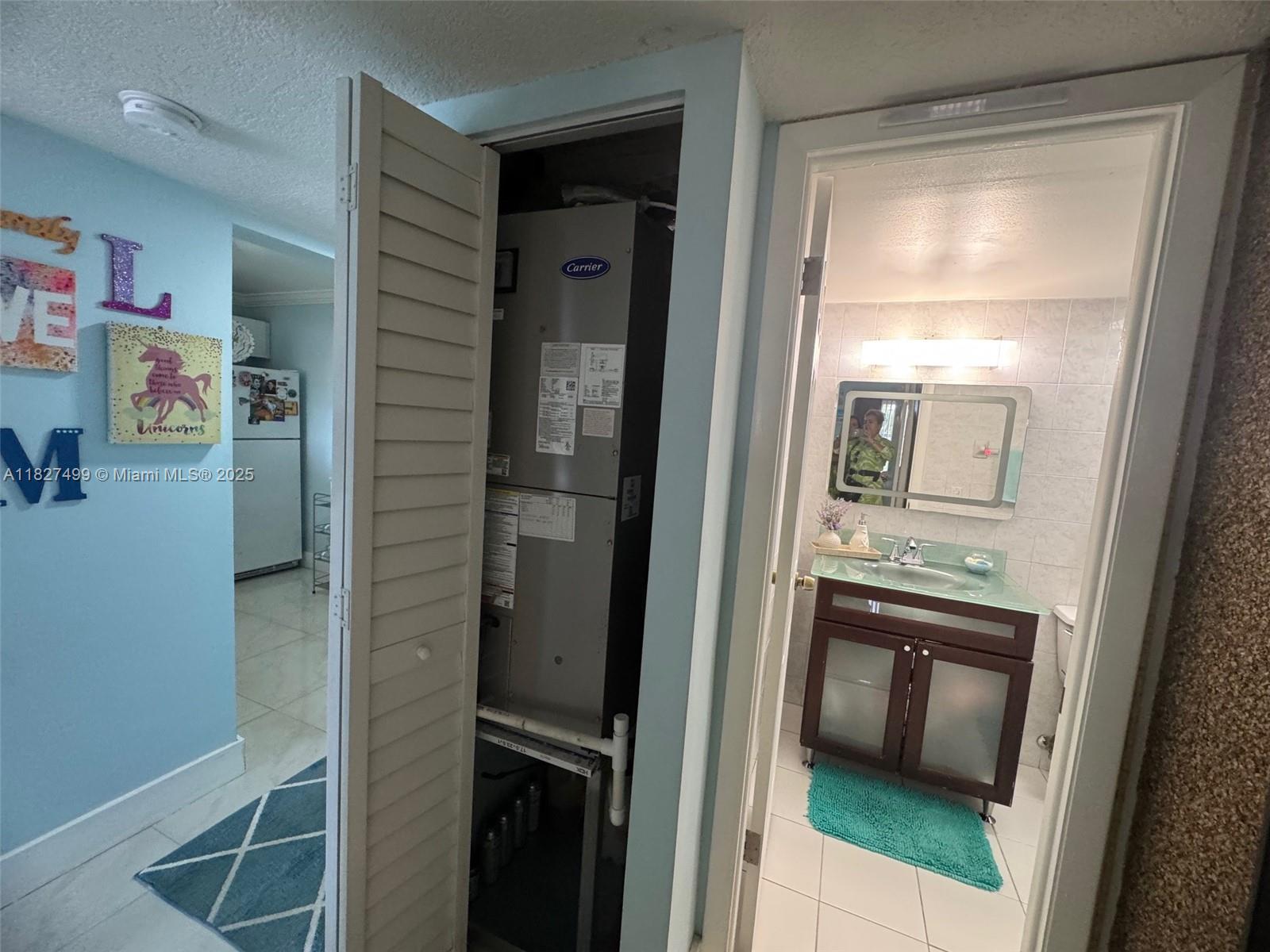 EL CID CONDO - Residential