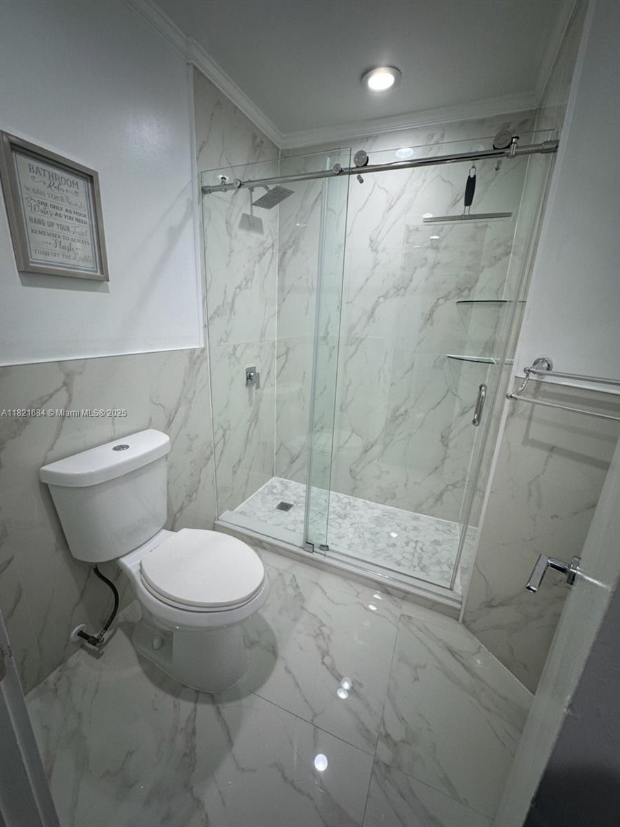 KENDALE WOODS NORTH CONDO - Residential