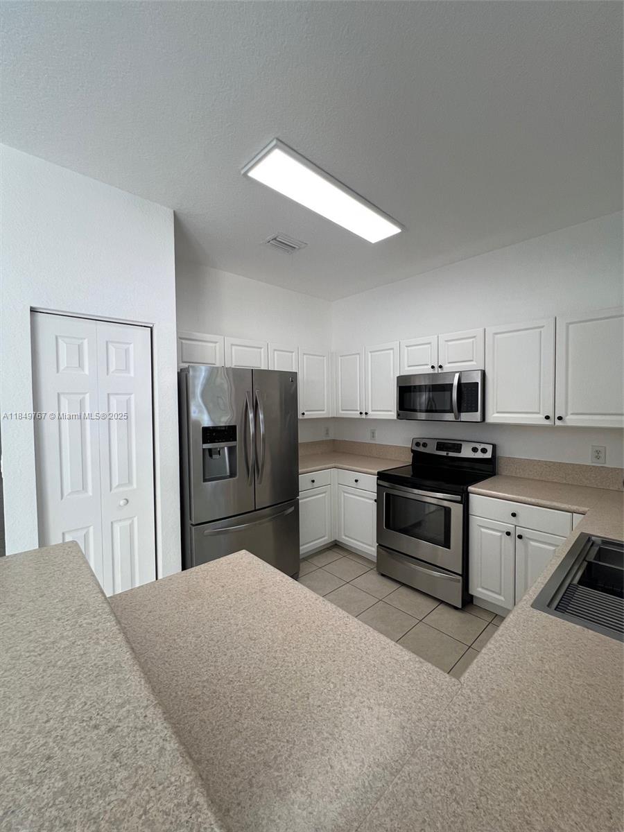 COURTS AT TUSCANY - Residential