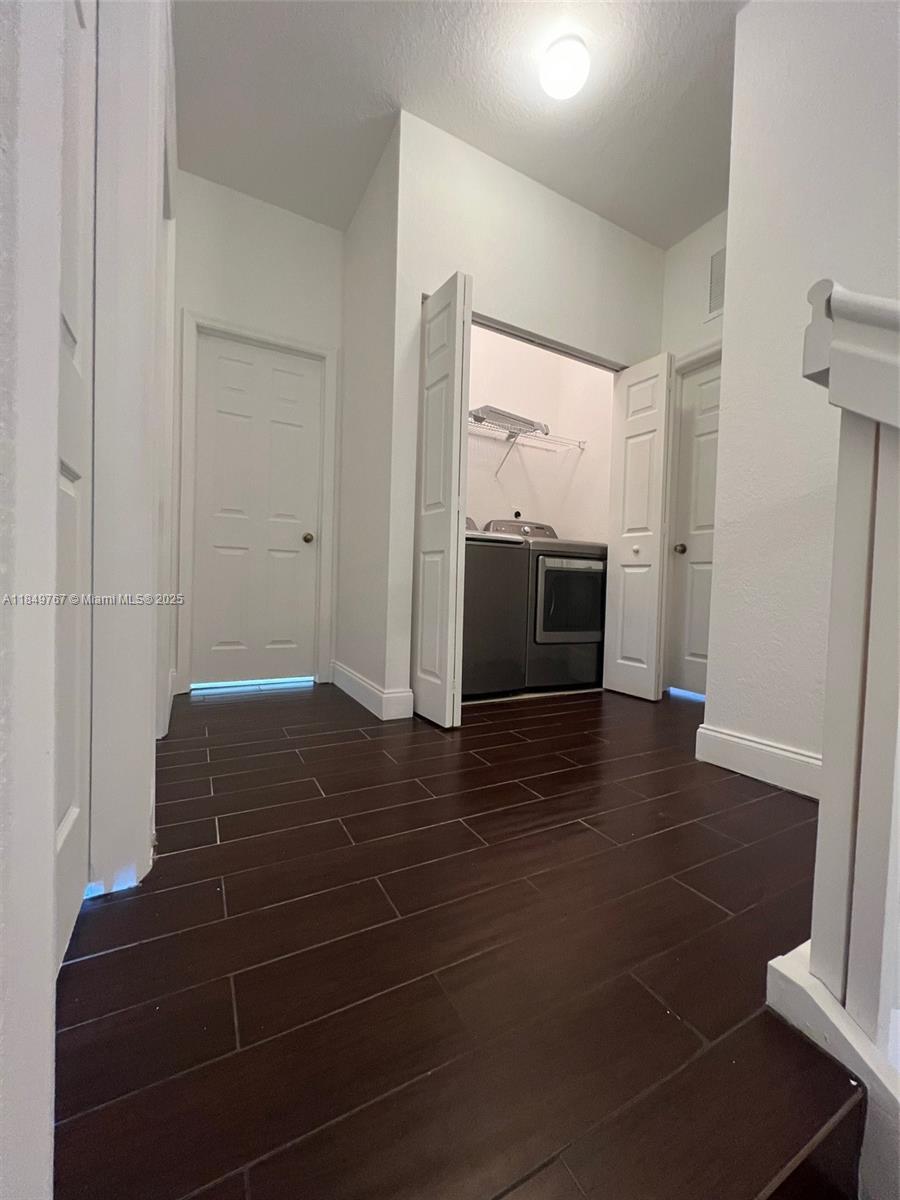 COURTS AT TUSCANY - Residential