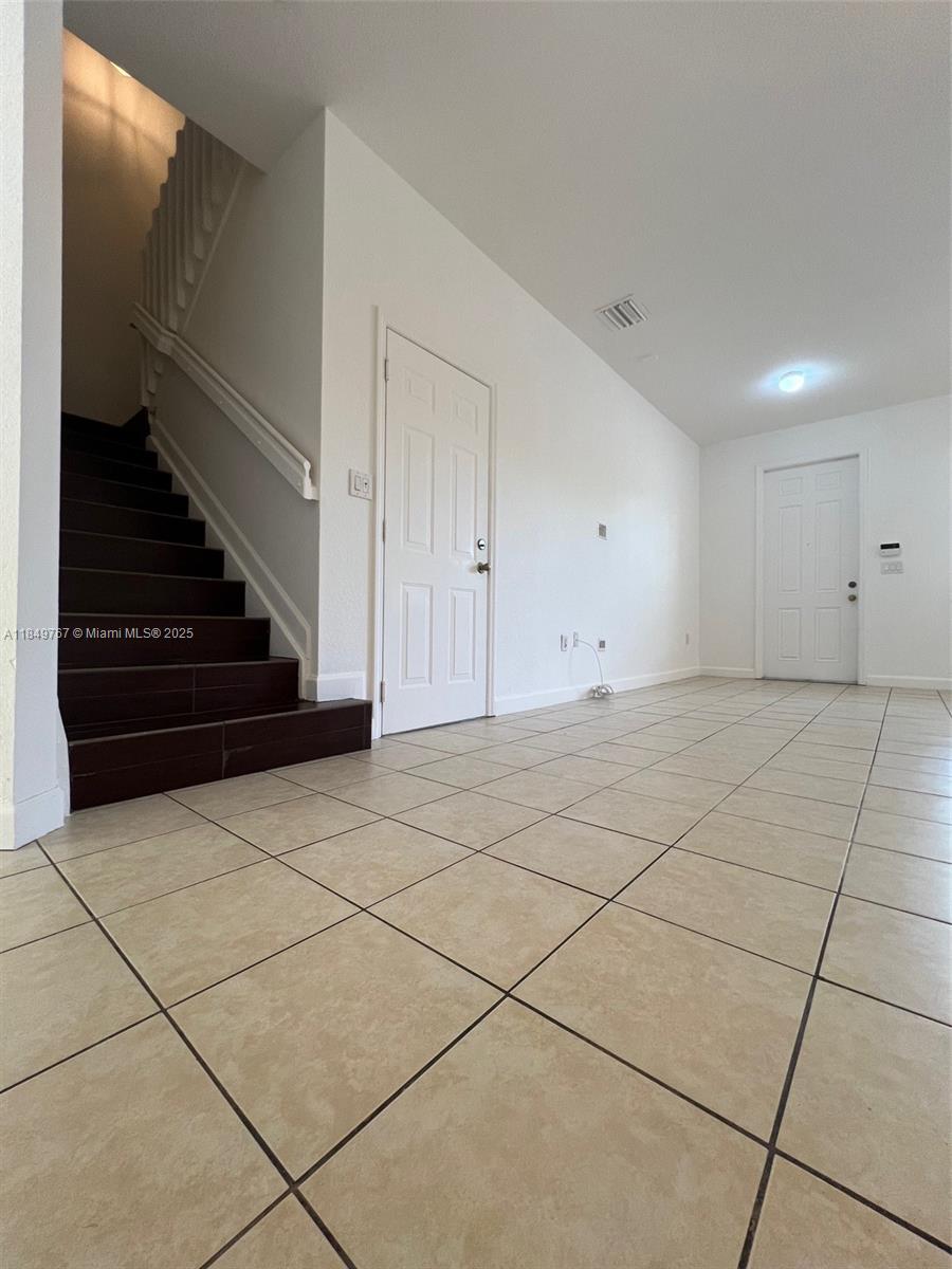 COURTS AT TUSCANY - Residential