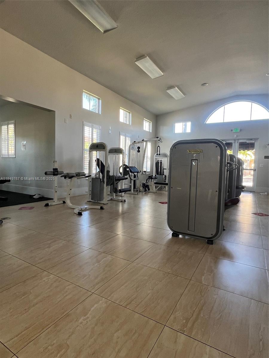 COURTS AT TUSCANY - Residential