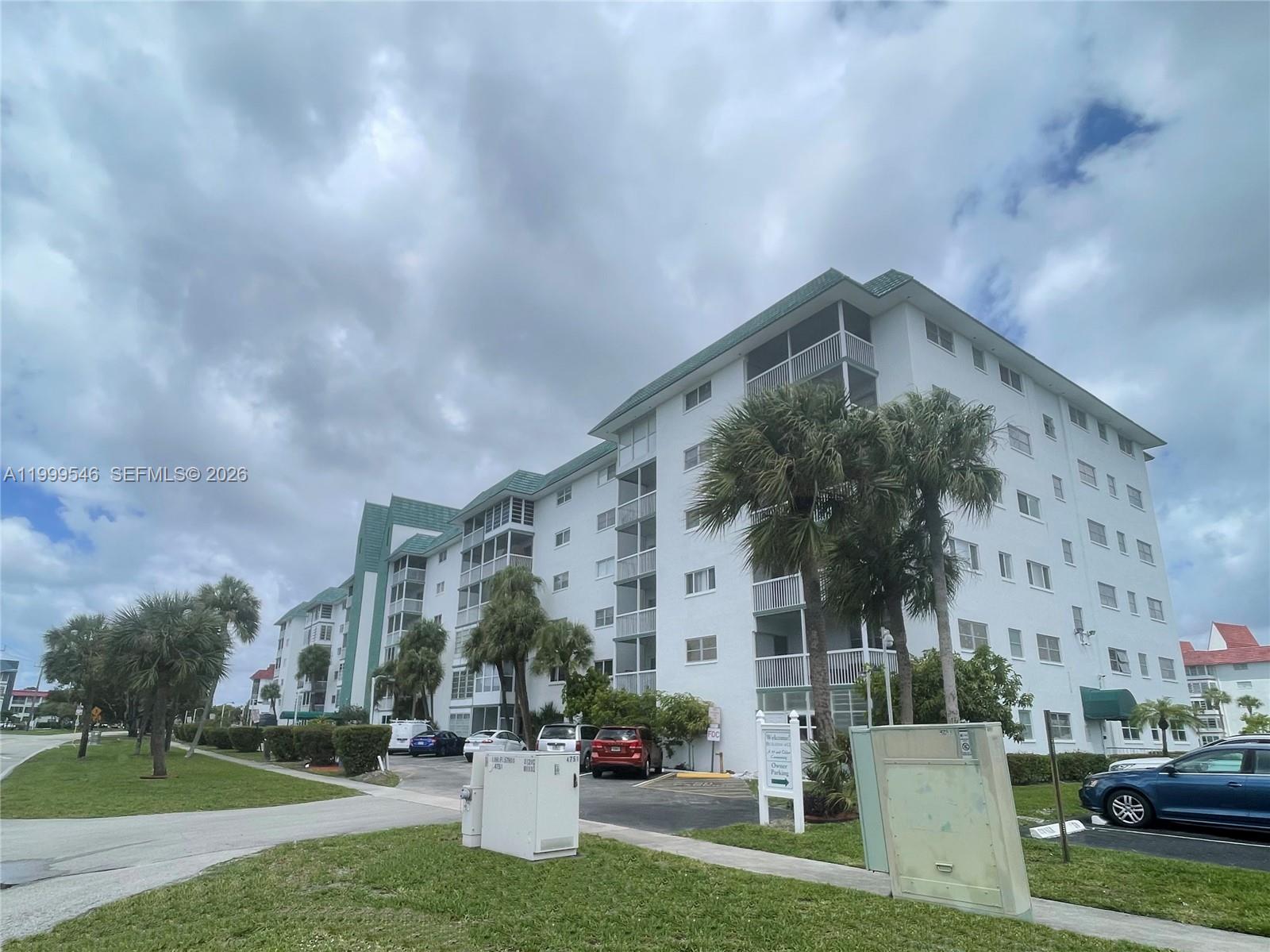 CASTLE APARTMENTS 12 COND - Residential