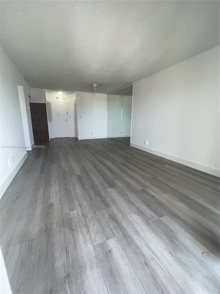 900 NE 18th Ave 1004