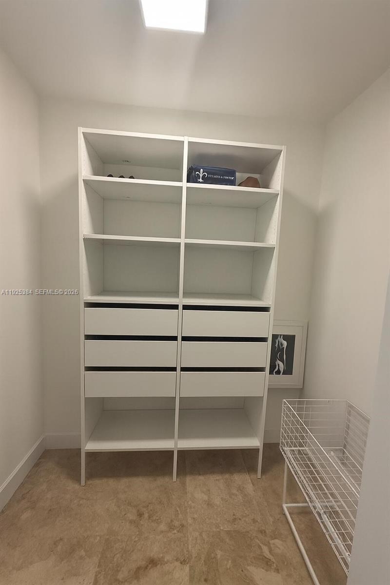 LA PERLA CONDO - Residential