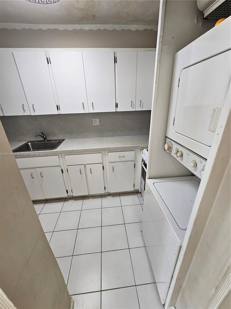 SUNSET VILLAS NO 3 CONDO - Residential Lease