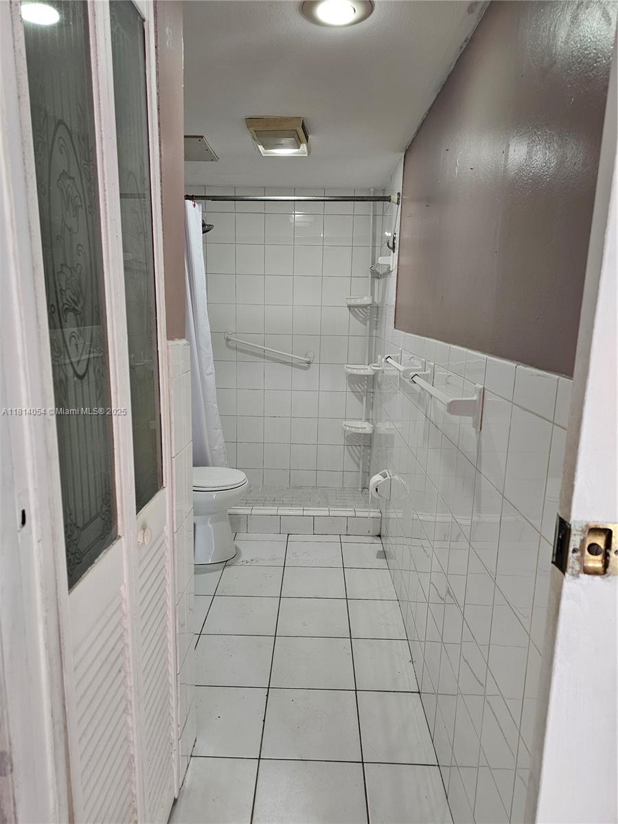 SUNSET VILLAS NO 3 CONDO - Residential Lease