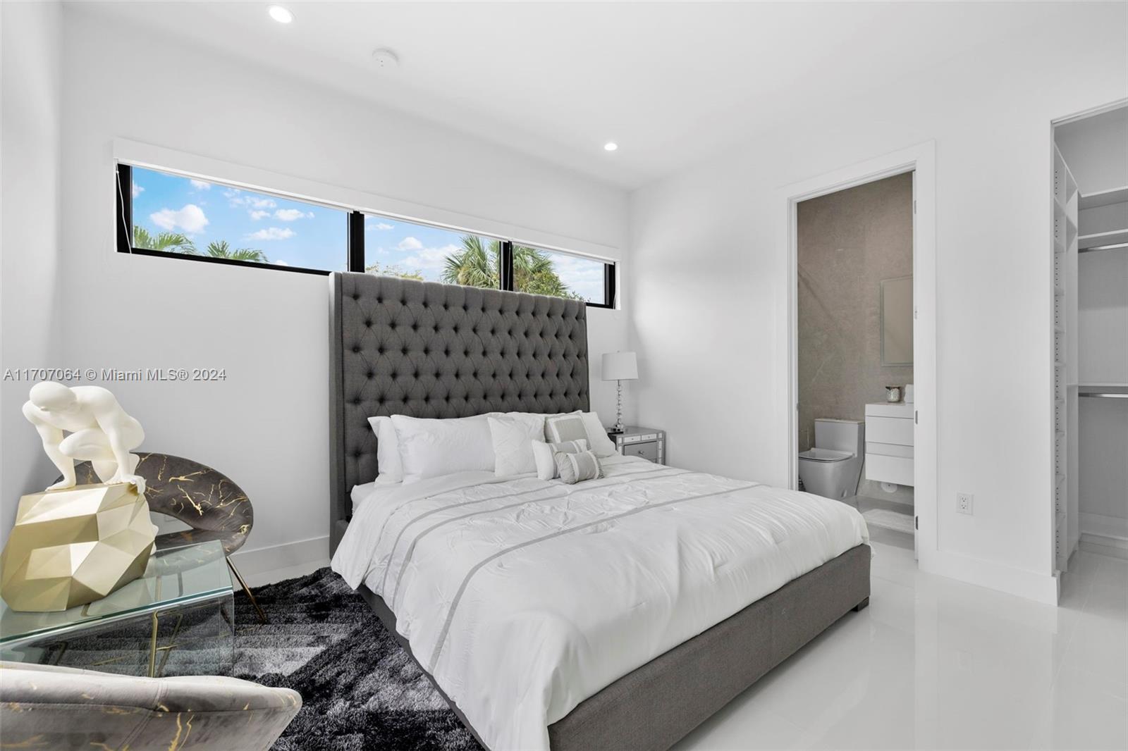 RIVERSIDE ADD AMEN PLAT - Residential