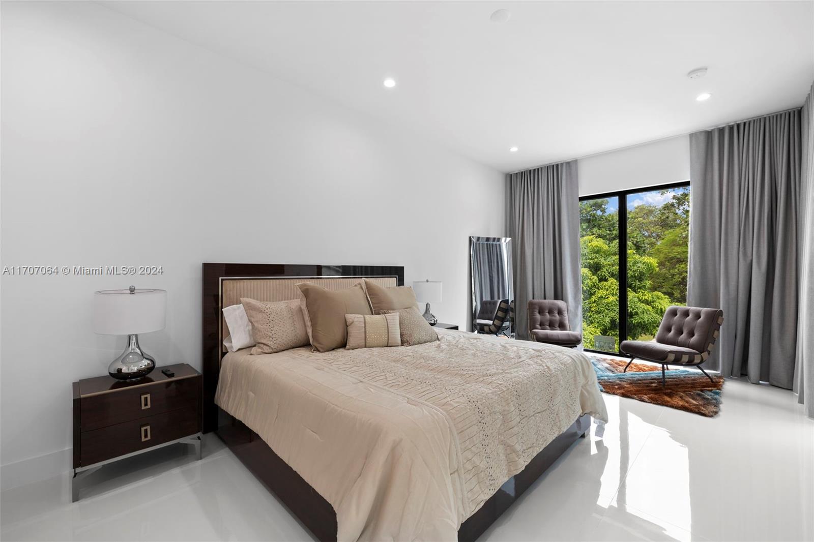 RIVERSIDE ADD AMEN PLAT - Residential