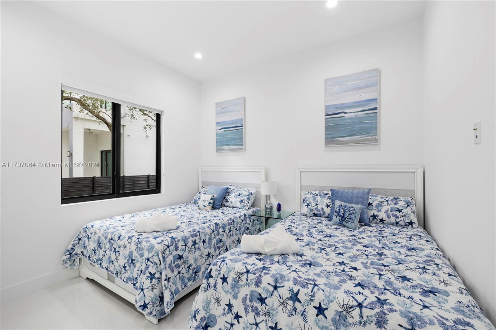 RIVERSIDE ADD AMEN PLAT - Residential