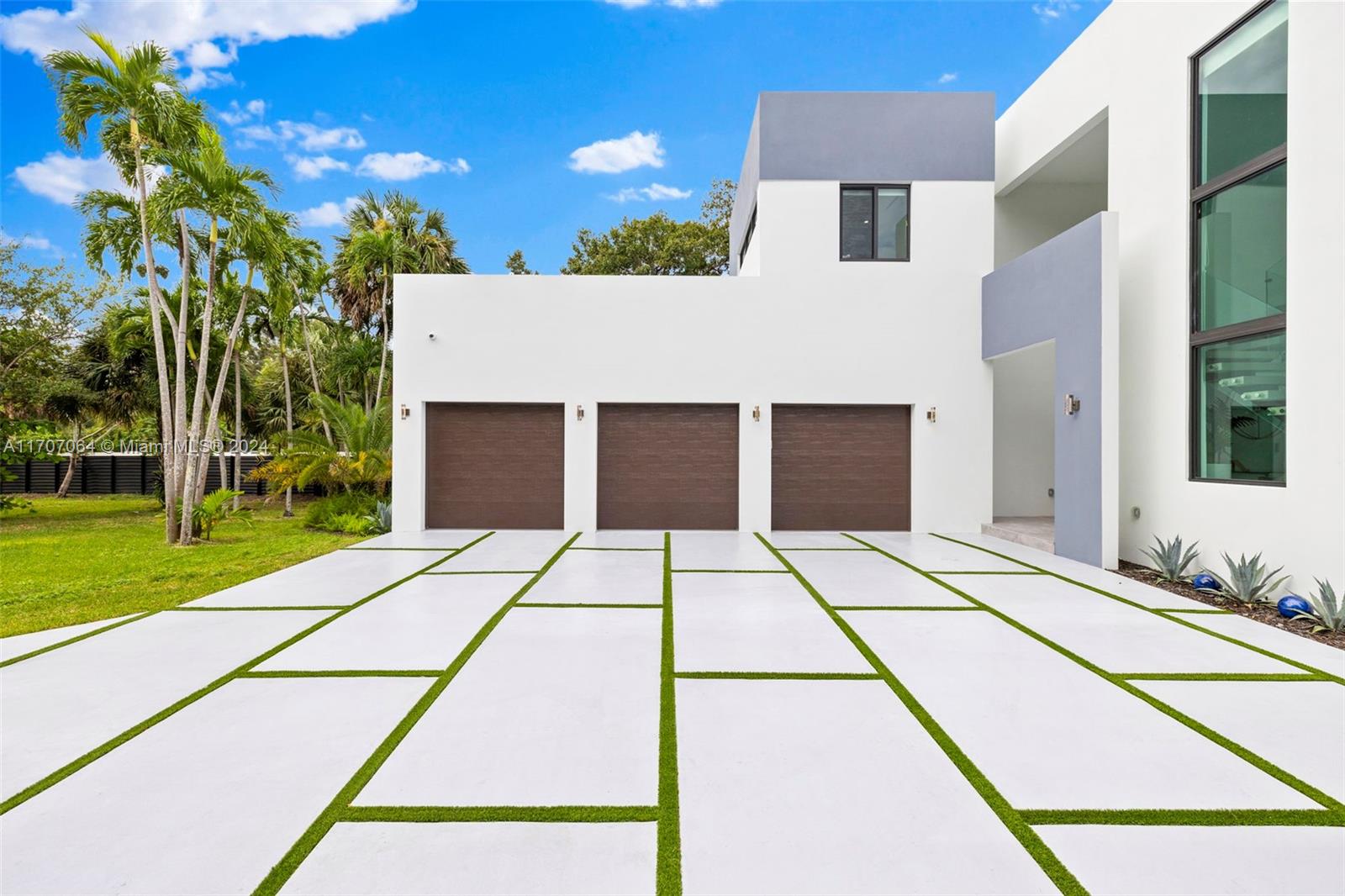 RIVERSIDE ADD AMEN PLAT - Residential